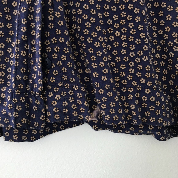 Cropped floral button down - Picture 3 of 3